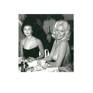 Postkaart - Jayne Mansfield & Sophia Loren
