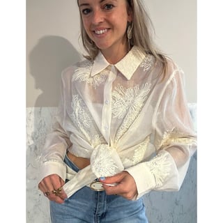 Sheer broderie blouse Cream / ONESIZE - 1 Maat