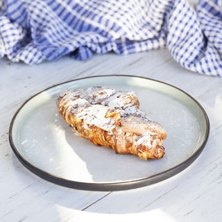 Croissant Aux Amandes