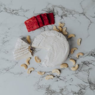 Nutty Artisan Simply White 200g *THT 06.08.2025*