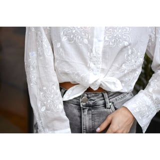 Cotton Floral blouse - Pure white