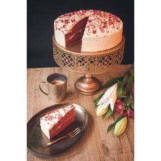 Whole Small Red Velvet Cake (20cm)