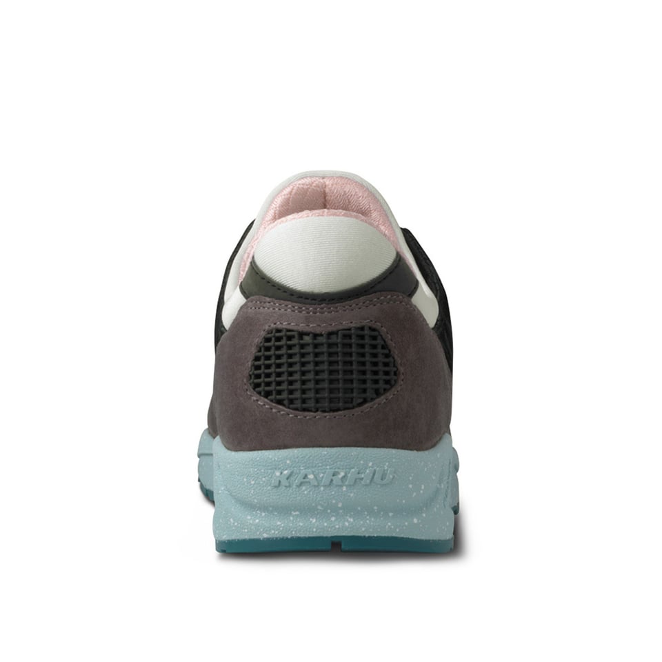 Karhu Karhu Aria 95 Plum Kitten / Jet Black F803077