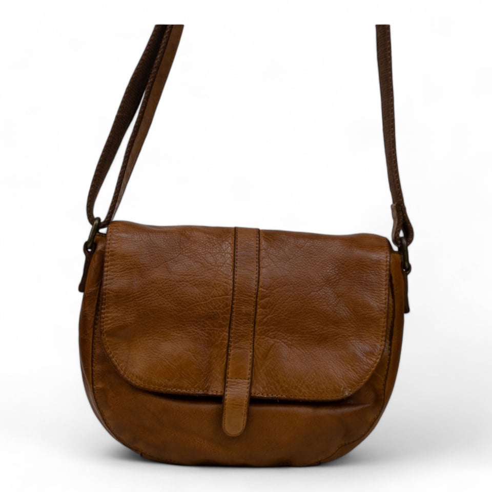 DSTRCT Leather Harrington Road Crossbody Shoulder Bag