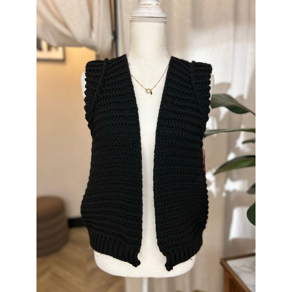 Black  Knitted Gilet -Mirror - OneSize 34, 36, 38, 40