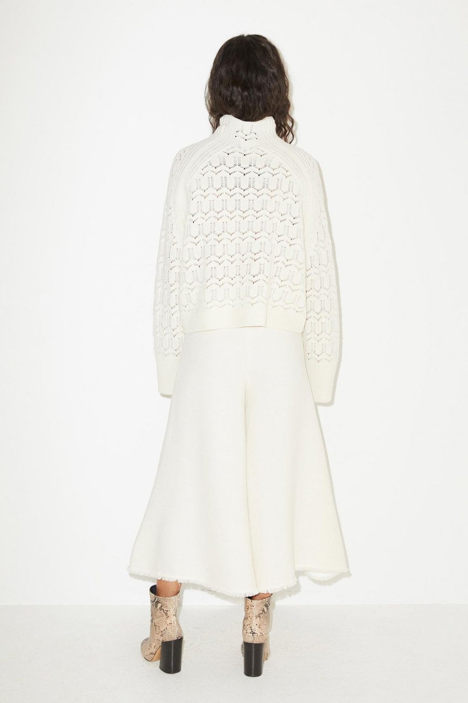 Peaches Sweater - Soft White