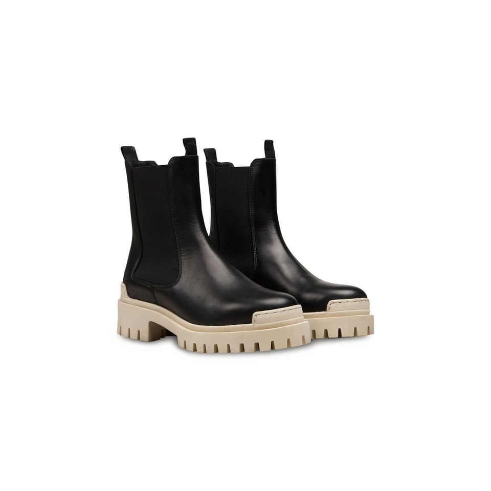Pavement Malou Leather Boot - Black / Beige