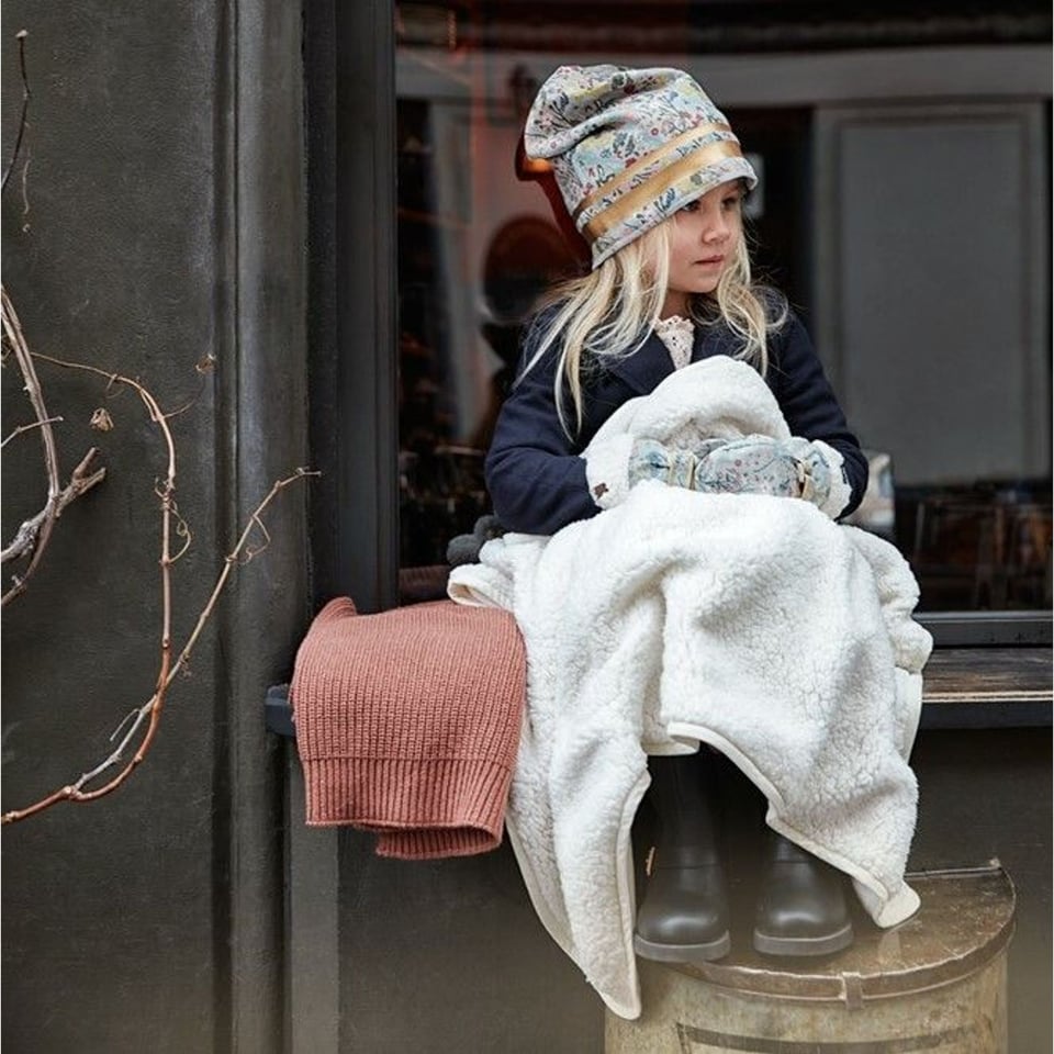 Winterbeanie Vintage Flowers