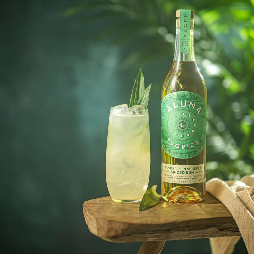 Spiced Rum Aluna Tropica Pandan & Pineapple