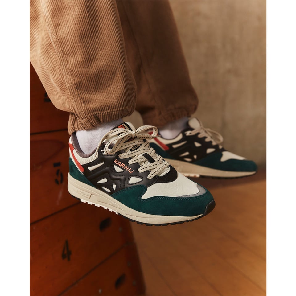 Karhu Karhu Legacy 96 June Bug / Jet Black F806025