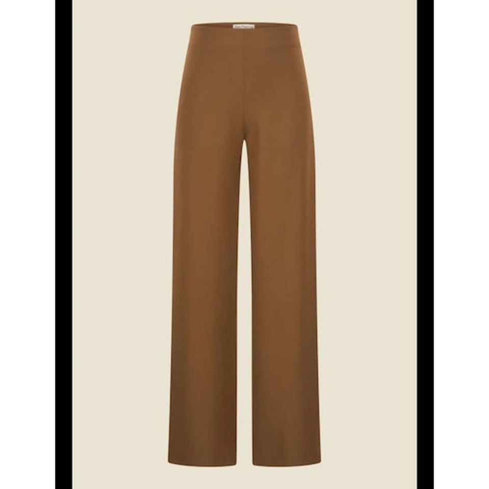 VERY CHERRY Marlene Pants Caramel Gabardine