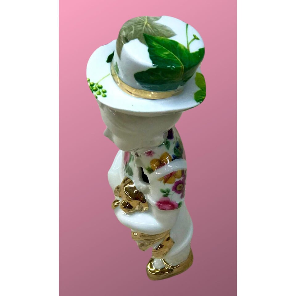 Kleine Jongen Hoge Hoed Bloemen H17cm