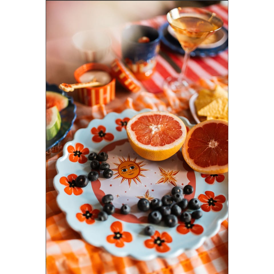 Grote Blauwe Schaal Met Klaprozen