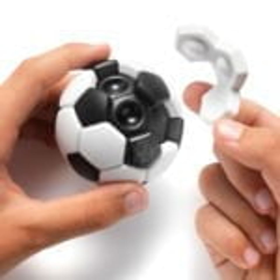 SmartGames Plug & Play Ball