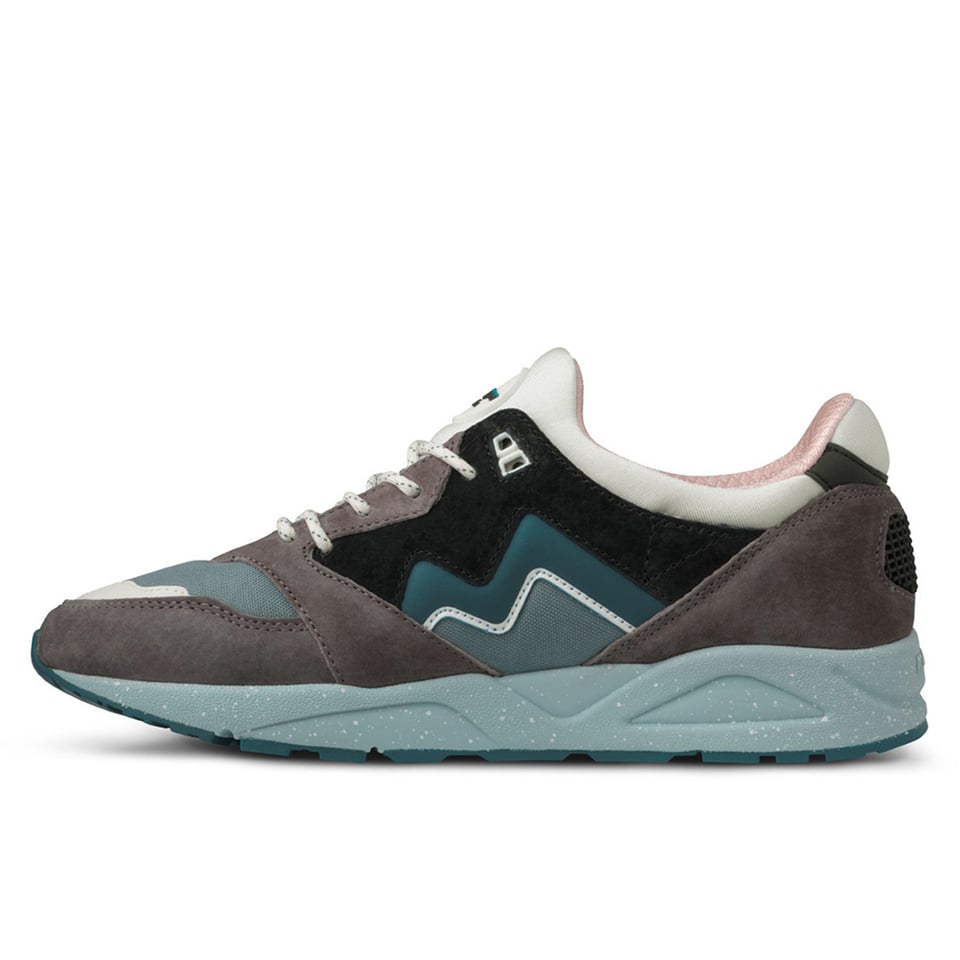 Karhu Karhu Aria 95 Plum Kitten / Jet Black F803077