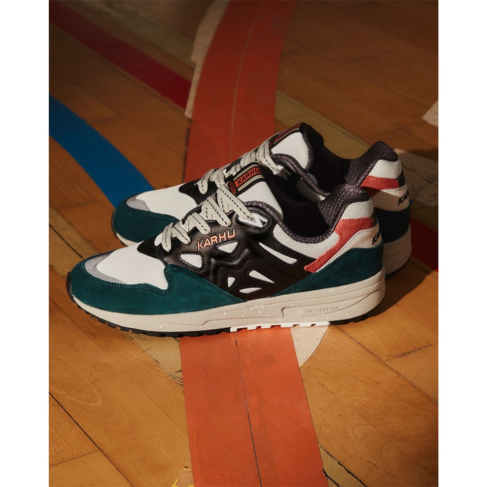 Karhu Karhu Legacy 96 June Bug / Jet Black F806025
