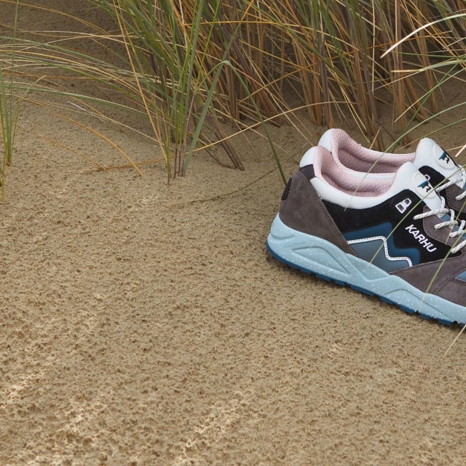 Karhu Karhu Aria 95 Plum Kitten / Jet Black F803077