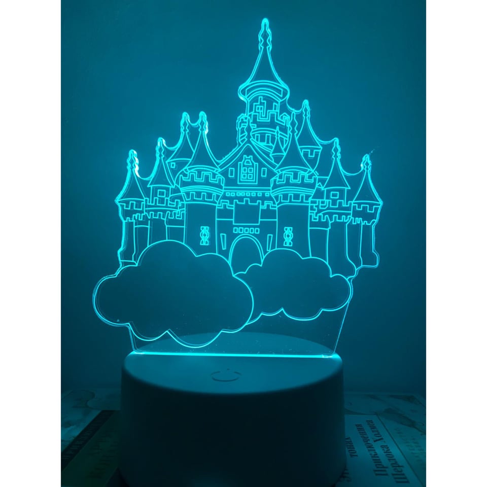 Nachtlampje voor kind in een vorm van Kasteel. Tafellampje/nachtlamp sprookjeskasteel op wolkjes. Kasteel lampje 7-kleurig