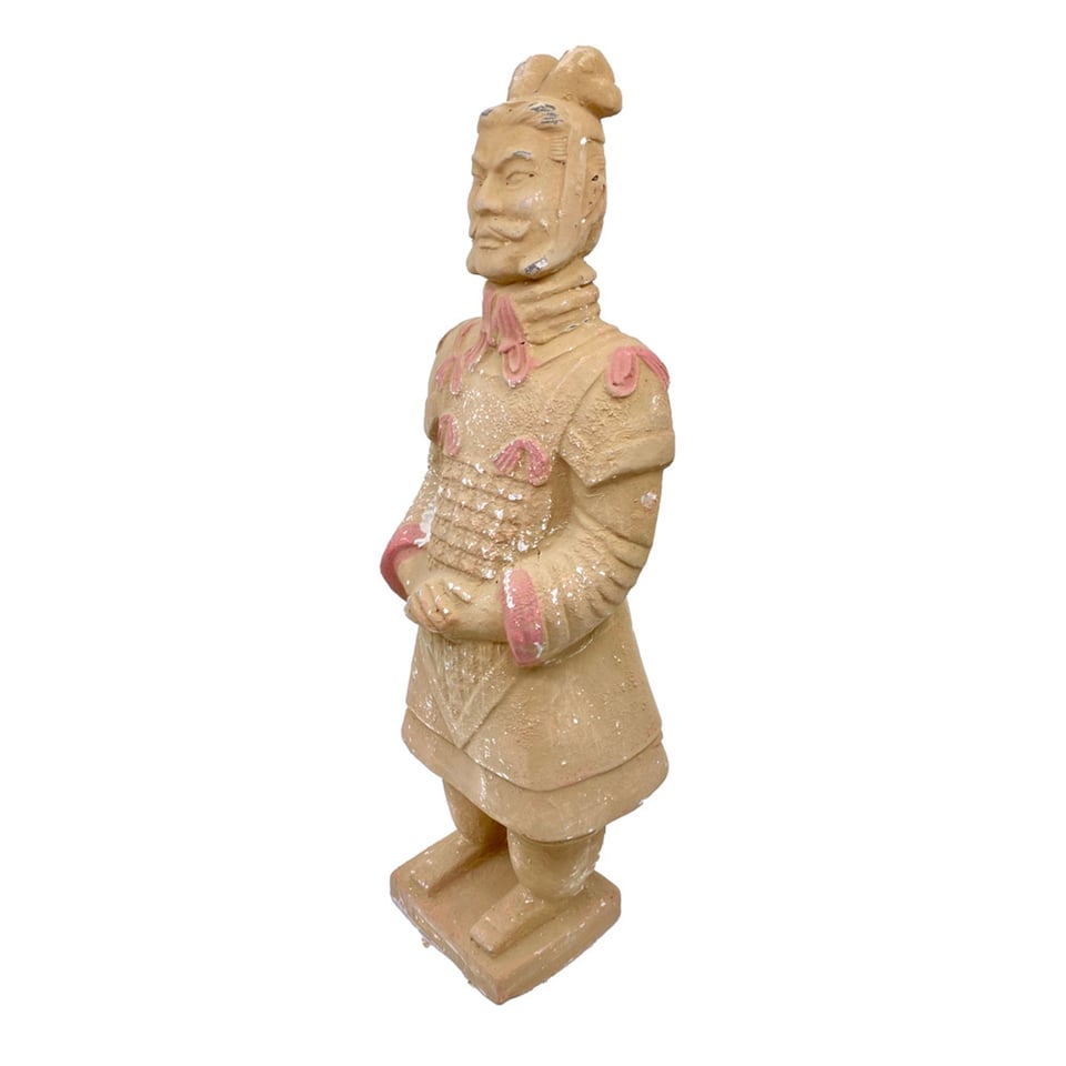 Beeld Chinese Soldaat Staand Handen Gevouwen Terracotta 15x42cm