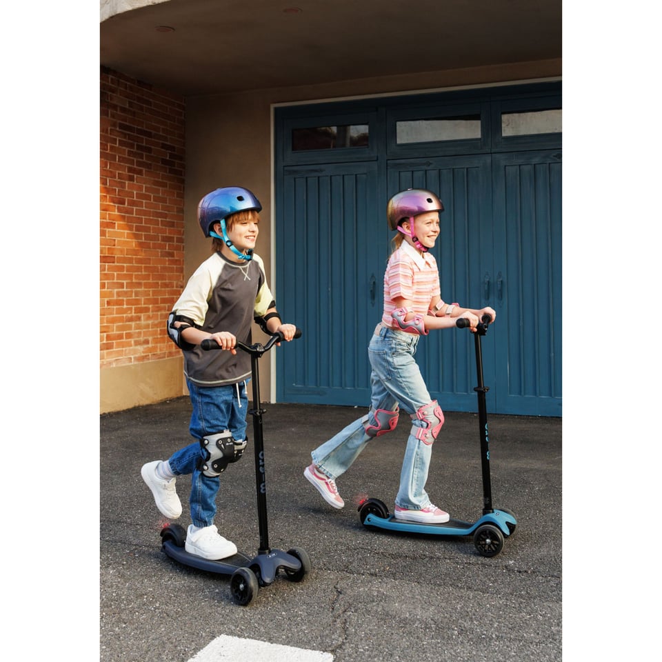 Micro Kickboard Reloaded Blauw