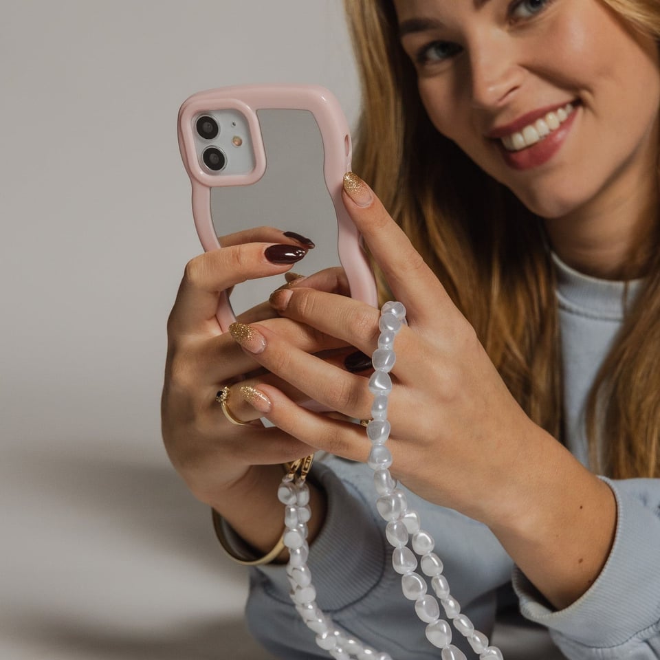 Wavy Mirror Case Roze  Glowy, Wavy & Pink