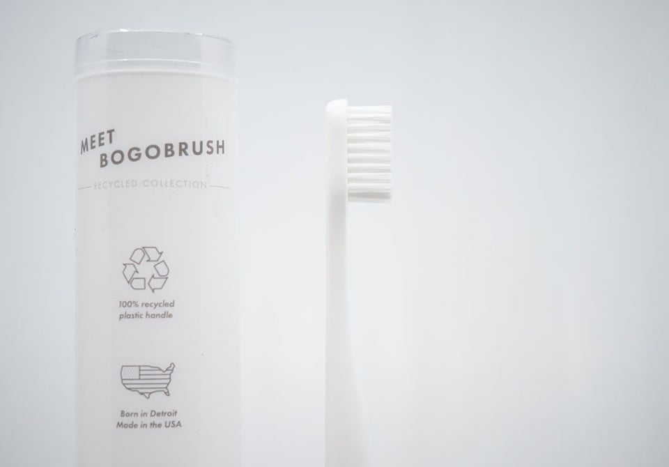 Recycled Plastic Toothbrush  Pop-Up