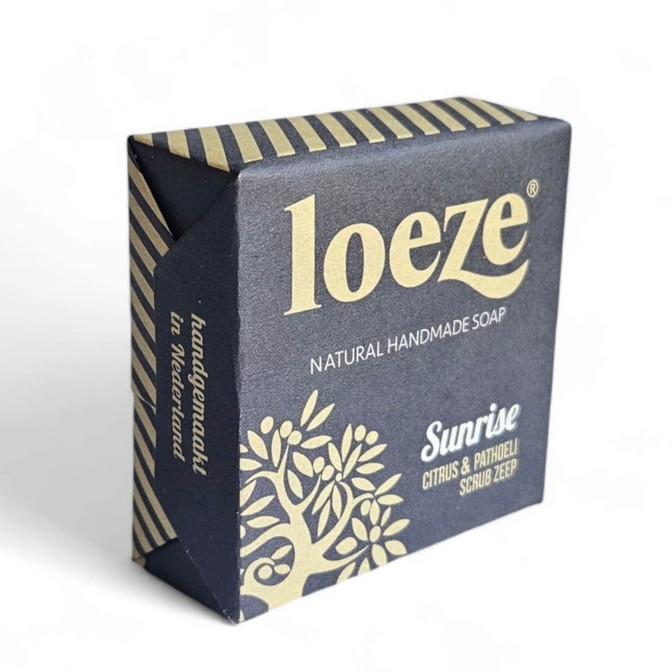 Loeze Sunrise Citrus & Pathoeli Scrub Zeep