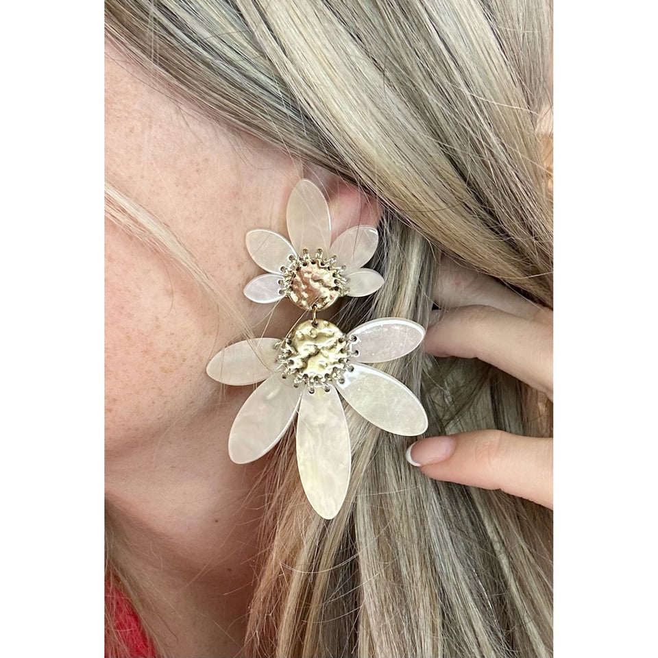 BohoFlower earrings Light weight * Crème - Onesize