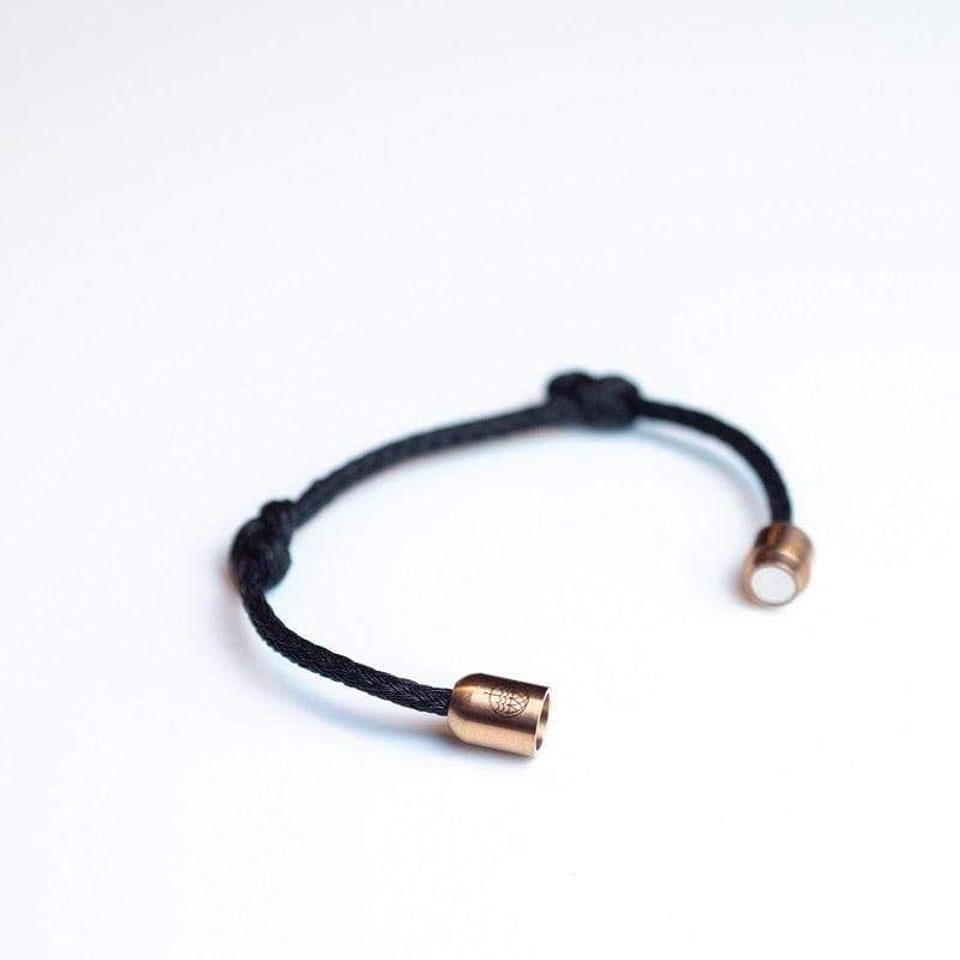 Bracenet upcycled fishing nets bracelet - Black Sea II gold clasp