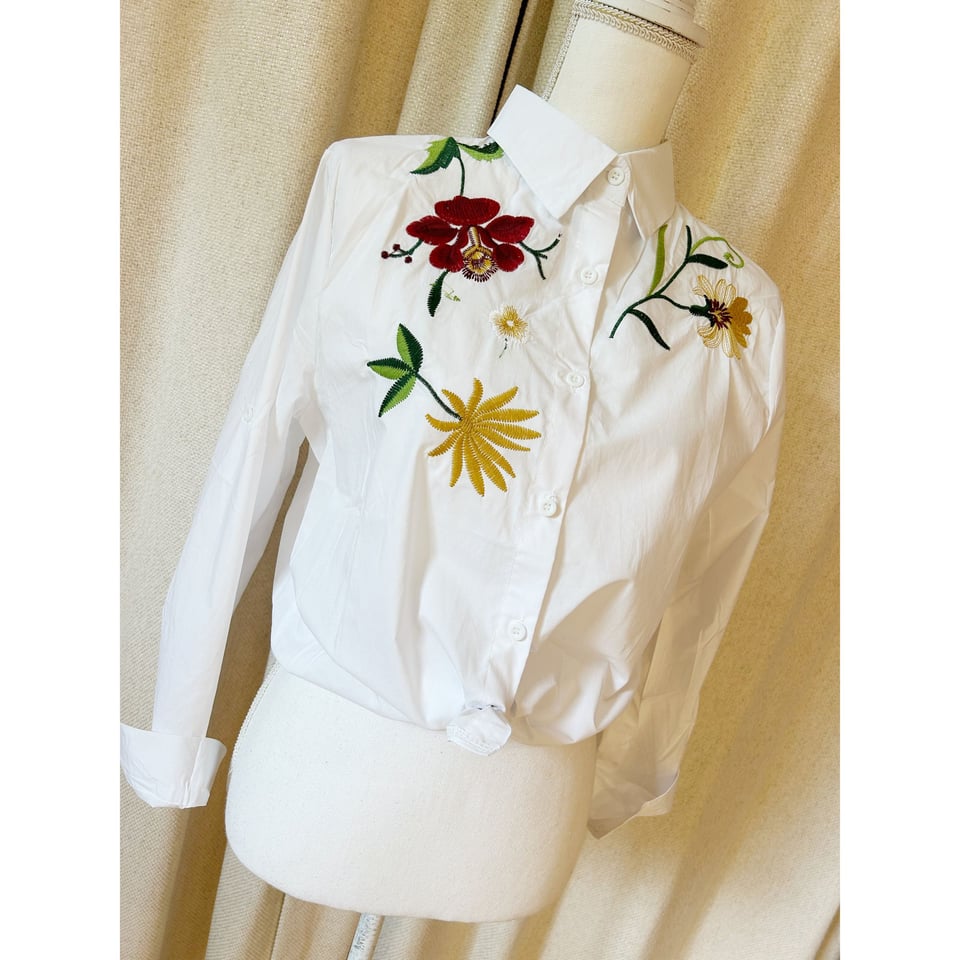 Cotton blouse - Embroidery Bloom