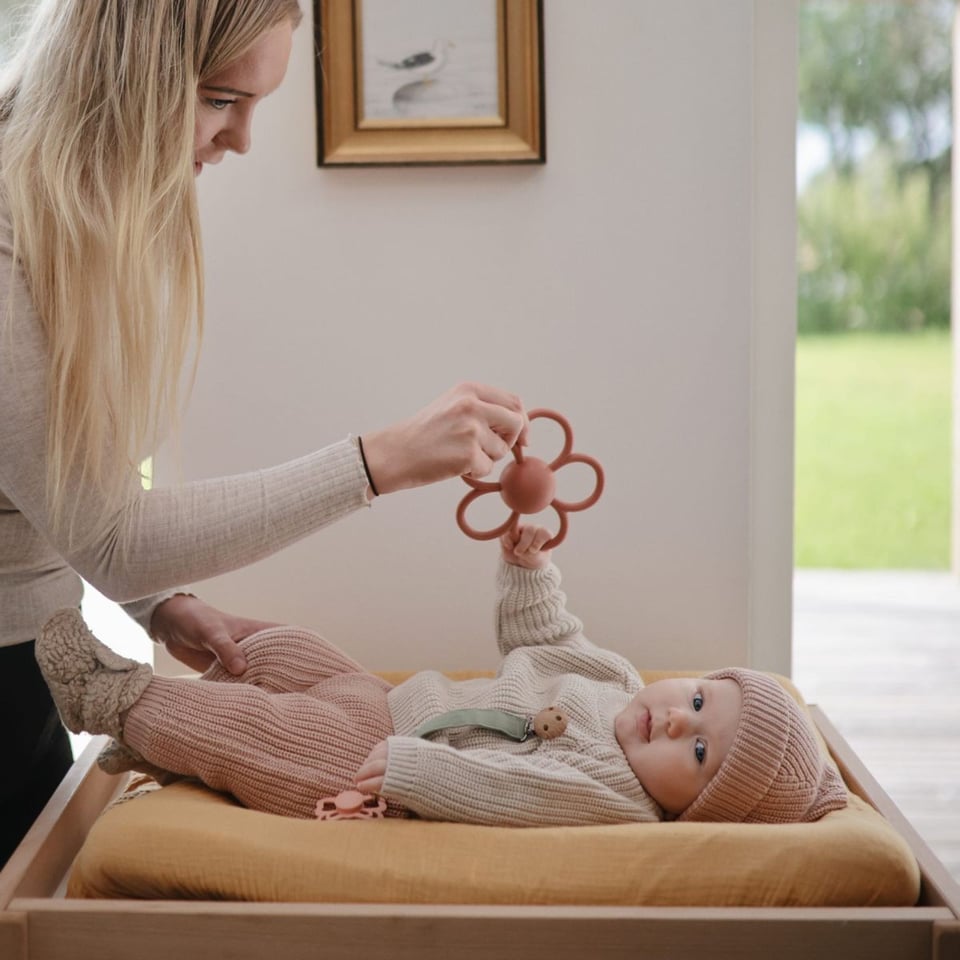 Mushie Rattle Daisy Teether