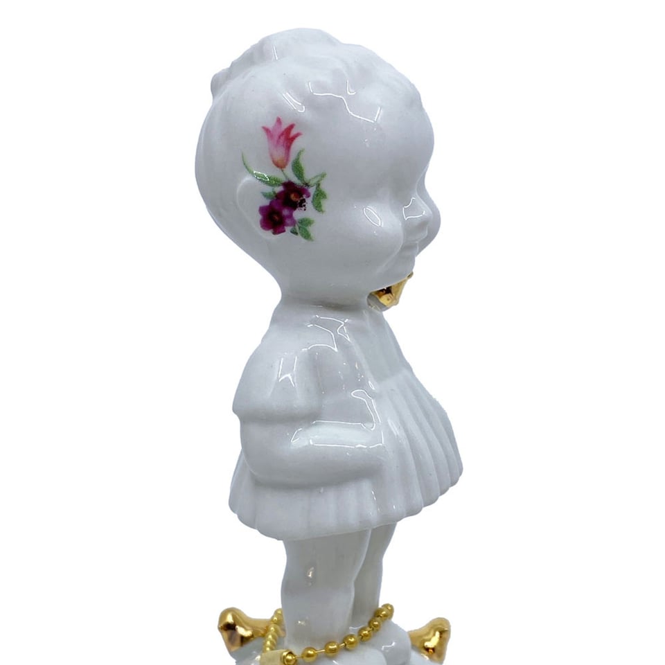Quitie Pie Meisje Bloem Porselein 17cm