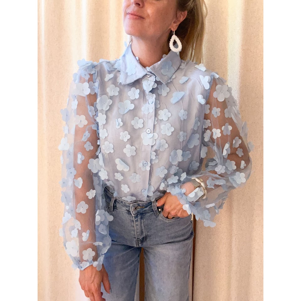 Floral Bloom sheer LightBlue blouse  - 1 Maat x