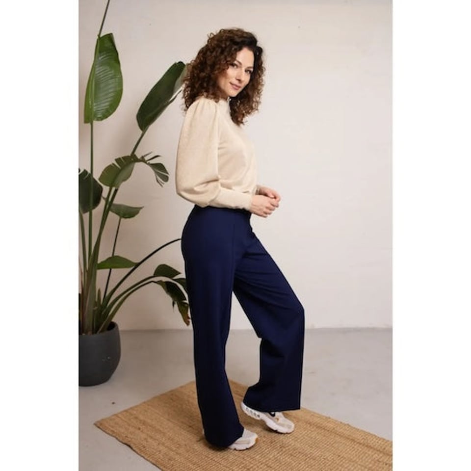 VERY CHERRY Maya Top Gold lurex
