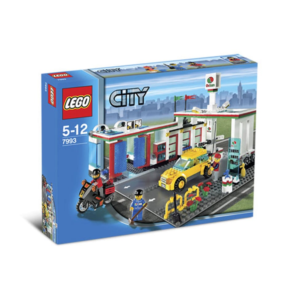 Refurbished LEGO - 7993 Service Station