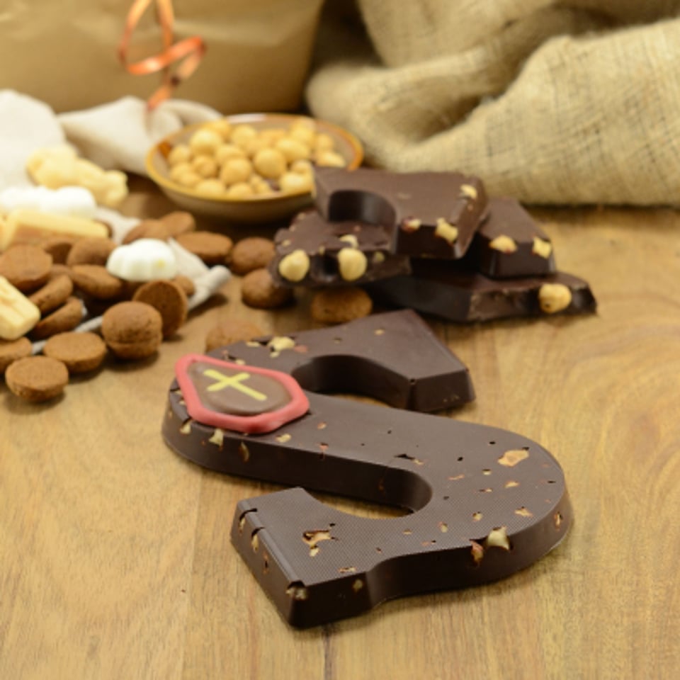 Chocoladeletter Met Hazelnoot Suikervrij S - Puur - 200 Gram - Ambachtelijk Handgemaakt