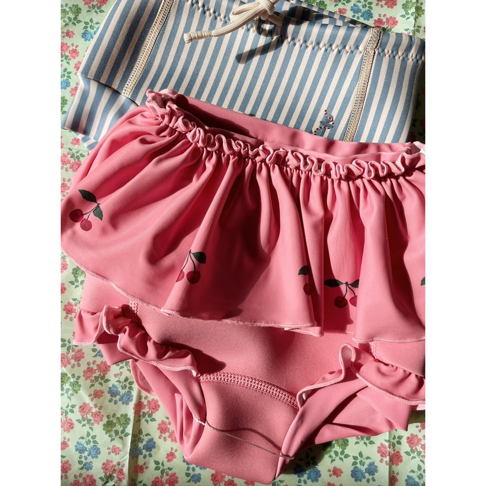 Konges Sløjd Bobbi Frill Swimshorts Strawberry Ice