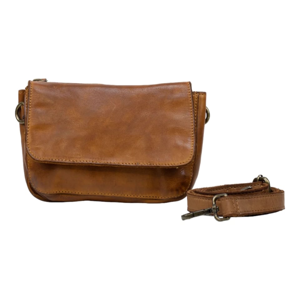 DSTRCT Leather Shoulderbag Harrington Flap Closure