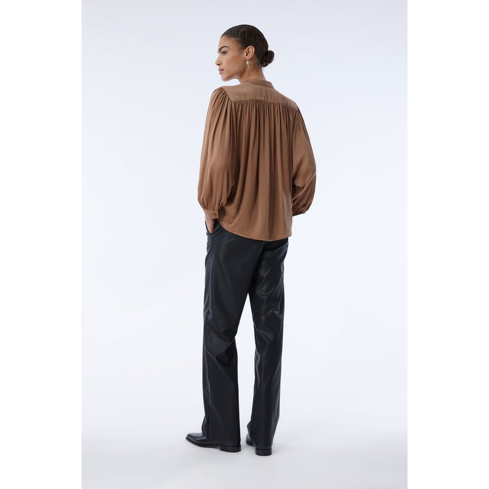Knit-Ted Rubia Blouse - Mocca