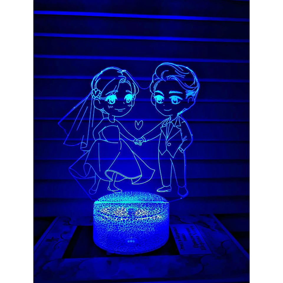 Nachtlampje liefde beeld. Nachtlamp twee geliefden. Huwelijk lampje. 3D illusie tafelnachtlamp 7-kleurig
