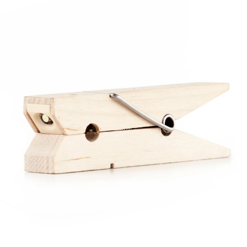 Kikkerland Clothespin Clip Light