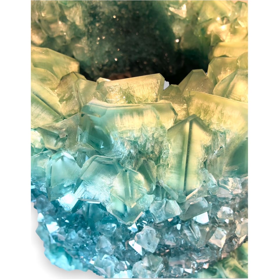 Isaac Monte - Crystal Vase Medium Turquoise
