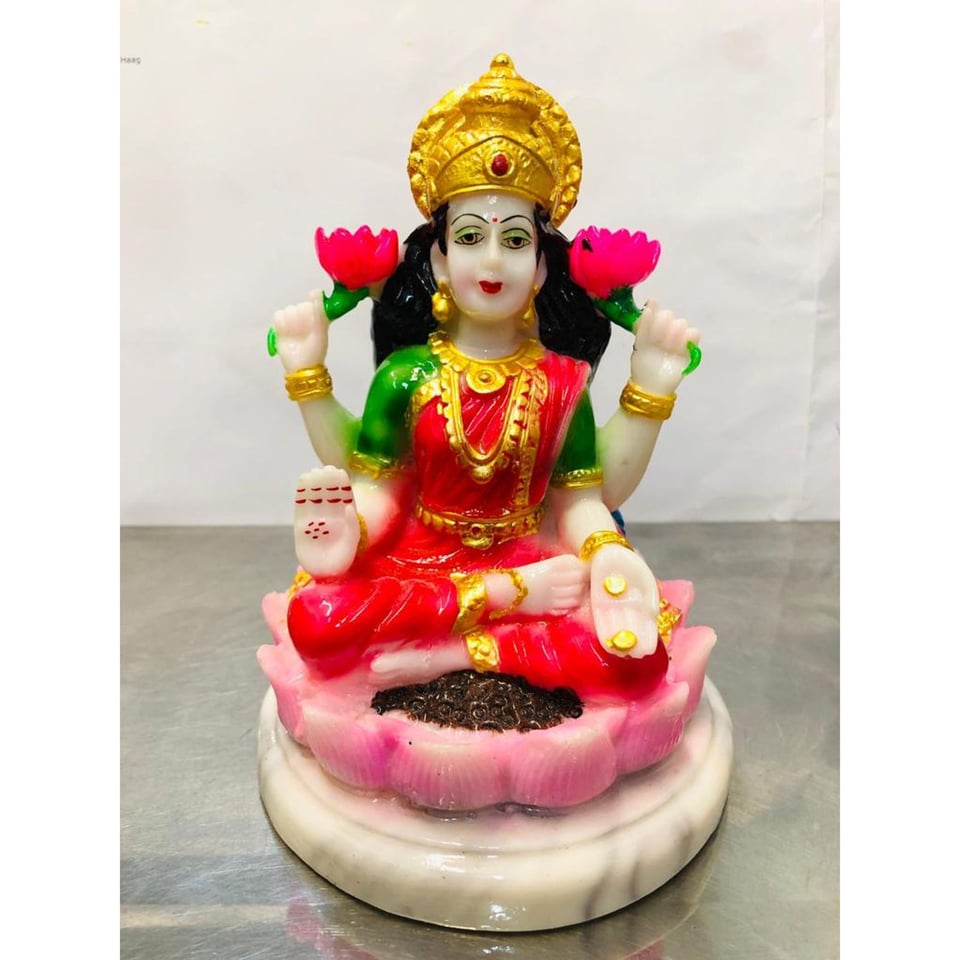 Maa Lakshmi Statue