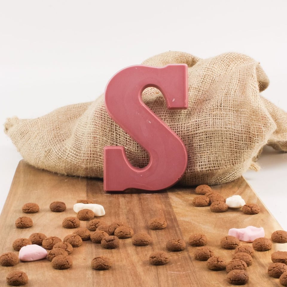 Chocoladeletter Boswandeling Pink S - Ruby - 200 Gram - Ambachtelijk Handgemaakt
