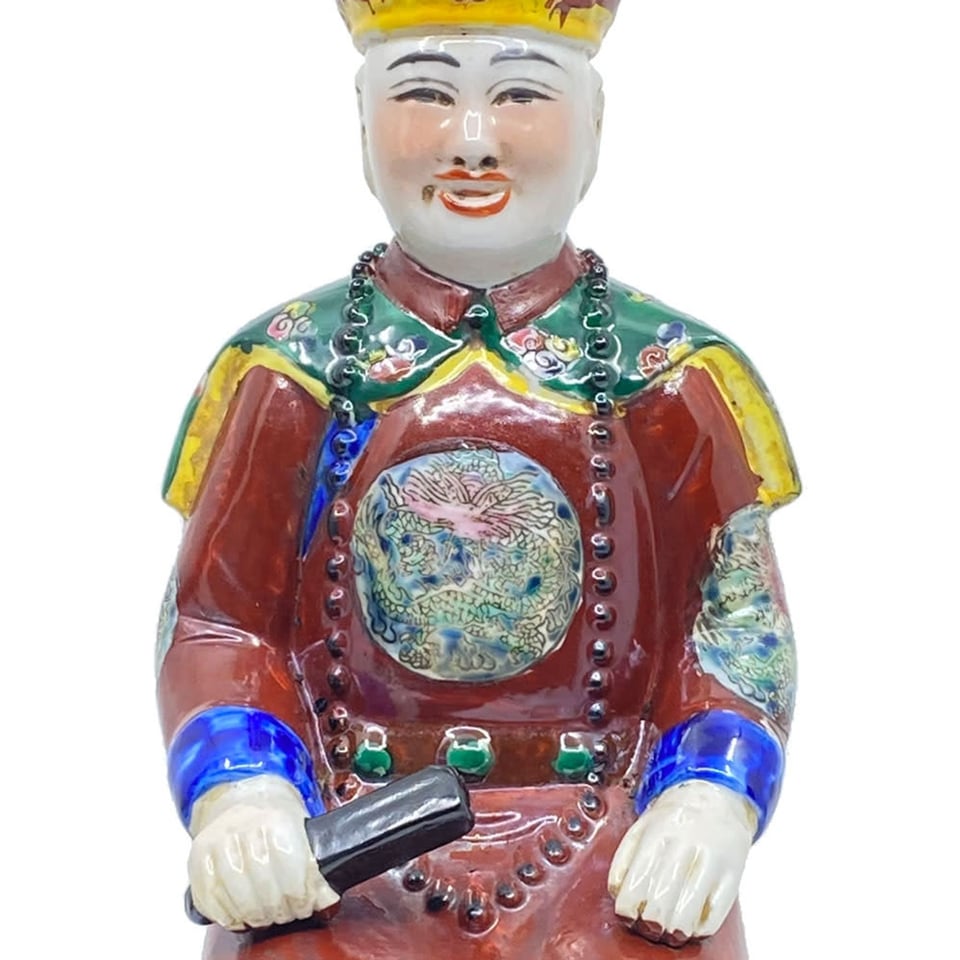 Beeld Chinese Keizer Zoon Zittend Rood Bruin H33cm