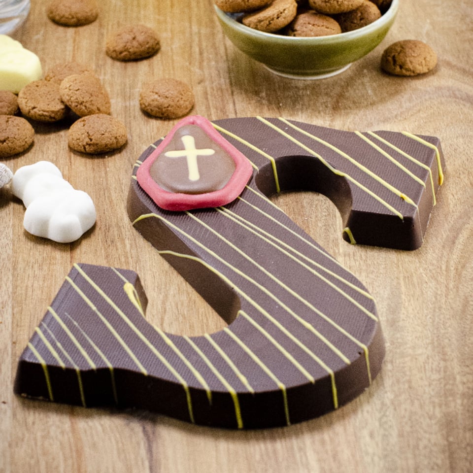 Chocoladeletter Limoncello S - Puur - 200 Gram - Ambachtelijk Handgemaakt