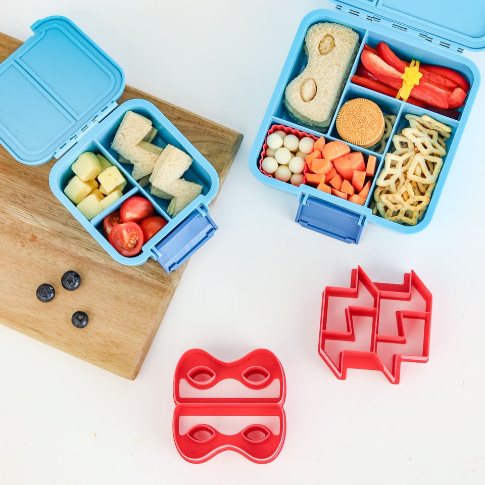 Lunch Punch Sandwich Cutters Superhero - Rood