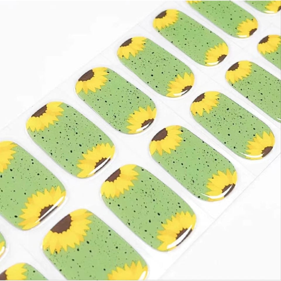 Garden Bloom Nail Wraps (Gel Nagelstickers)  Floral Vibes met UV-lamp