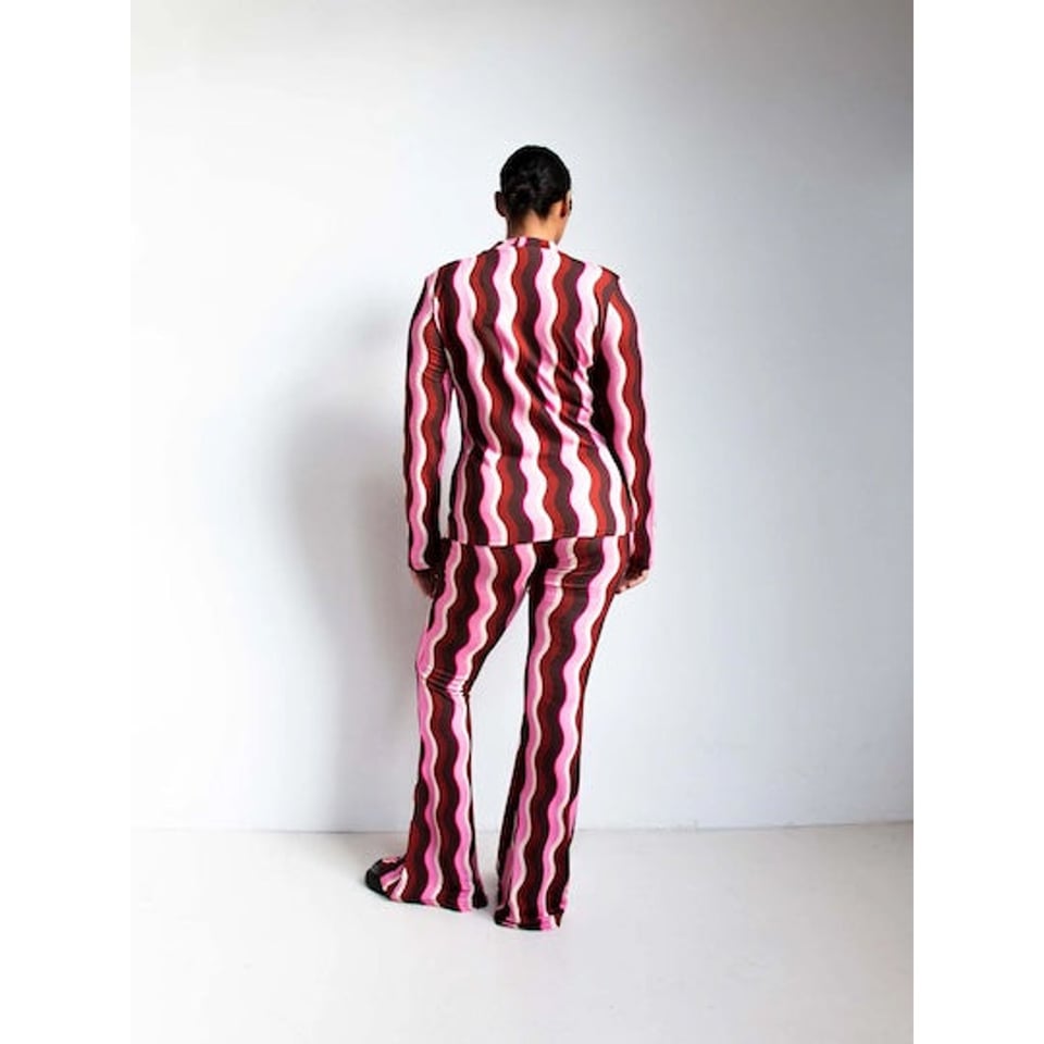 CATWALK JUNKIE Flared pants ride the wave