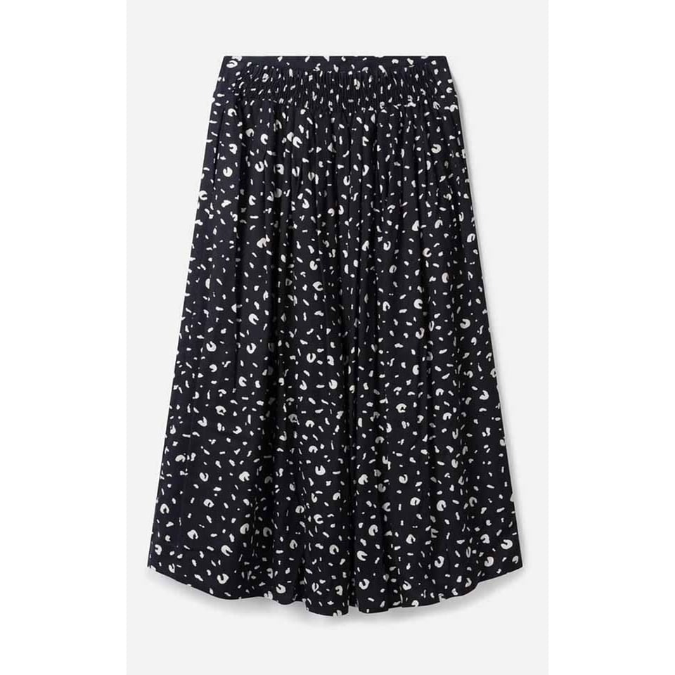 Skirt Annie